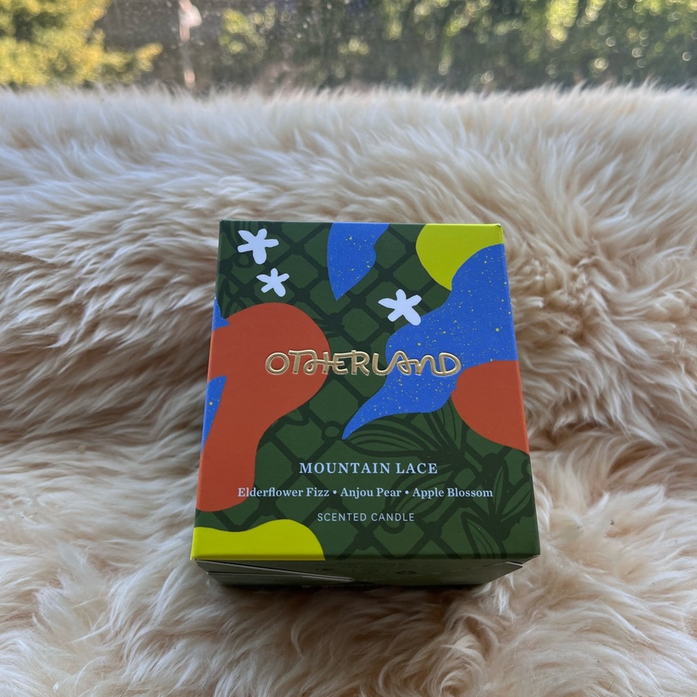 NIB Otherland Mountain Lace Candle